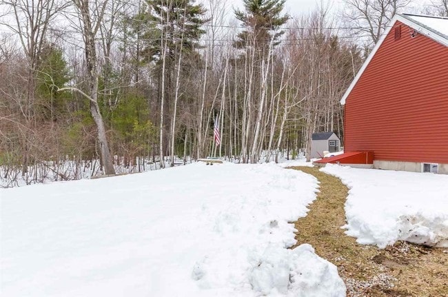 Building Photo - 60 Russell Hill Rd