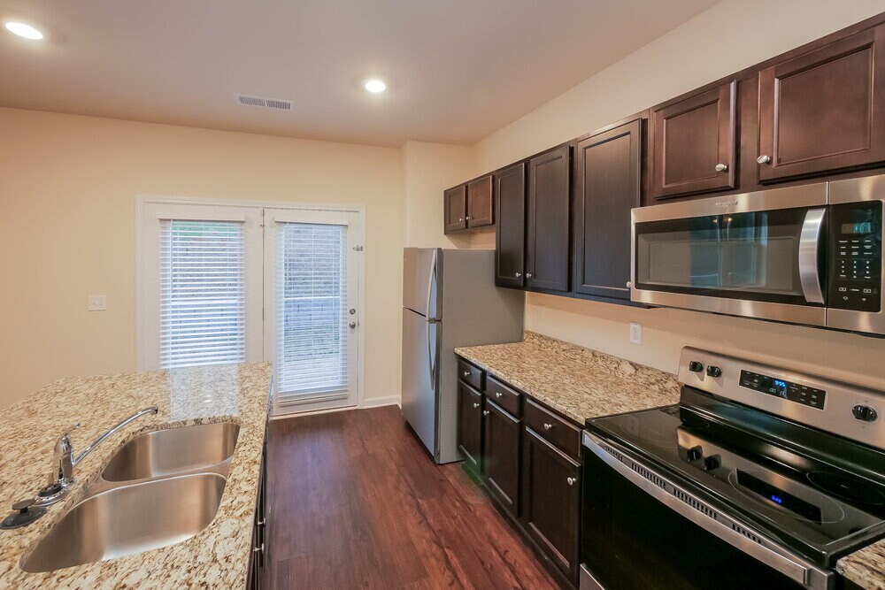 Building Photo - 504 Overo Dr