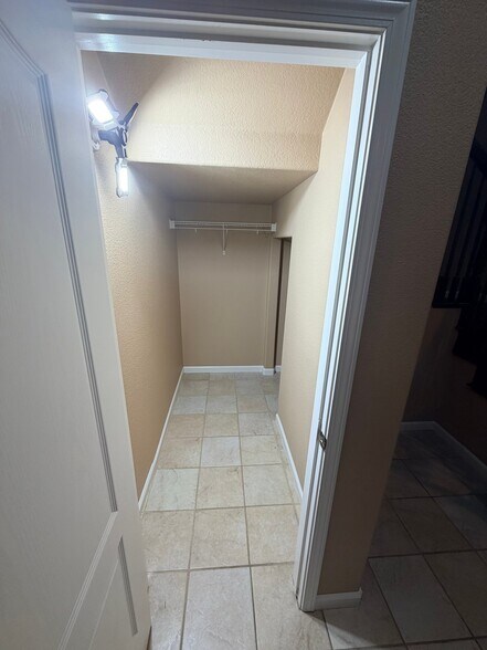 Building Photo - 4025 St Remy Ct