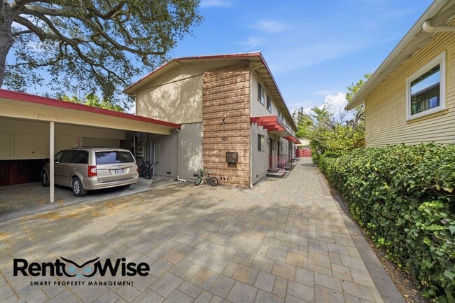 Building Photo - 569 Addison Ave