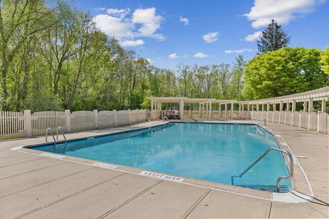 Building Photo - 2802 Morgan Dr