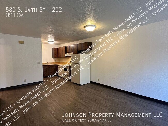 Building Photo - 580 S 14th St