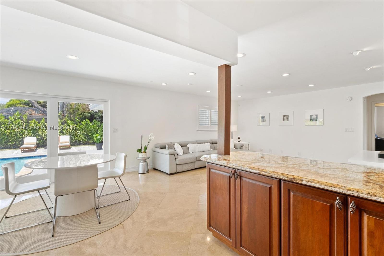 Building Photo - 14700 SW 78th Ave