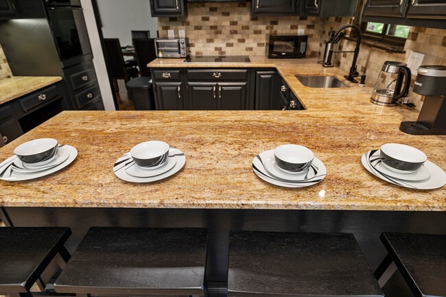 Building Photo - 108 Helms Hill Rd