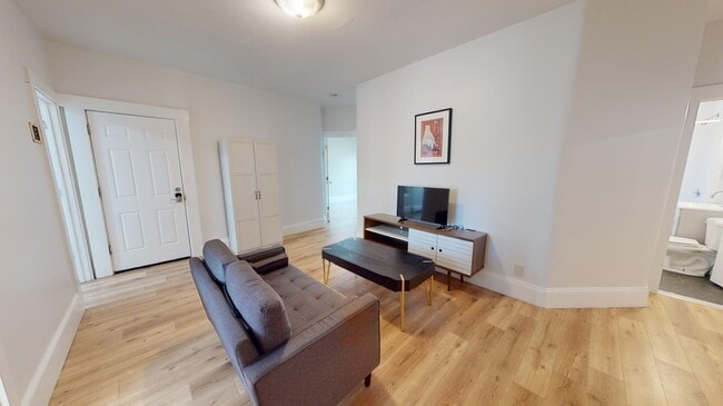 Building Photo - 1682 Commonwealth Ave