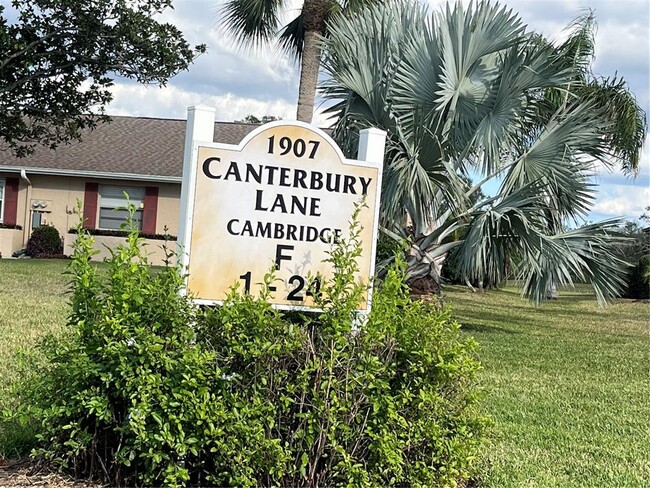 Building Photo - 1907 Canterbury Ln