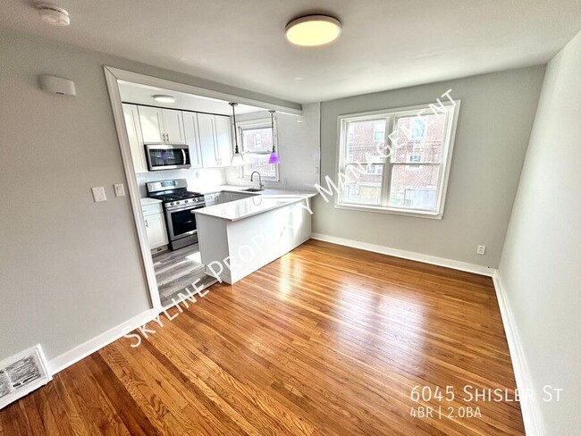 Building Photo - Newly Renovated 4 Bedroom Home For Rent in...