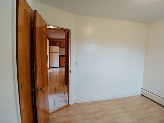 Building Photo - 45 Kinglet Dr