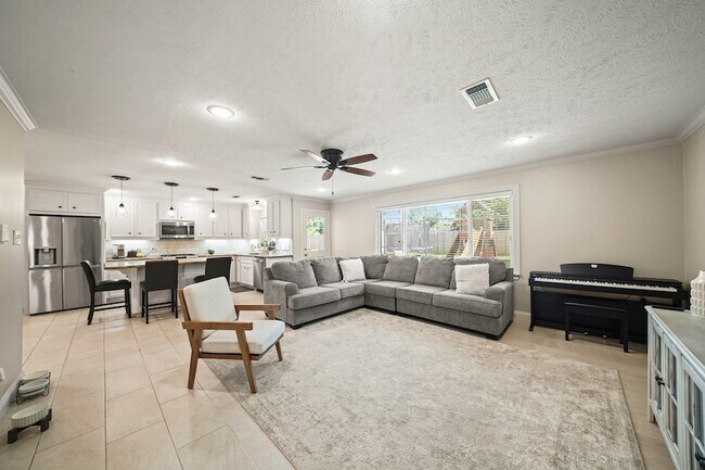 Building Photo - 5427 Stillbrooke Dr