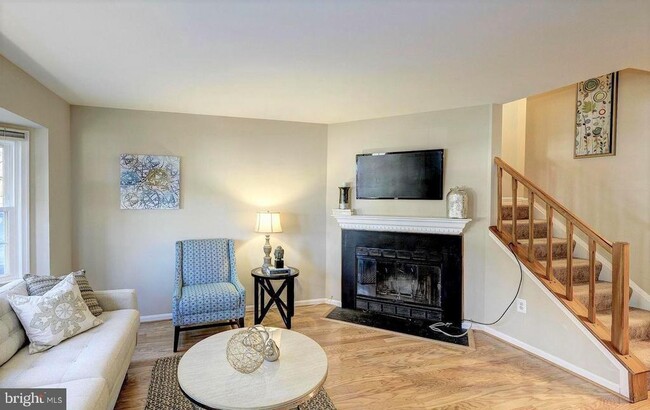 Building Photo - 7587 Chrisland Cove
