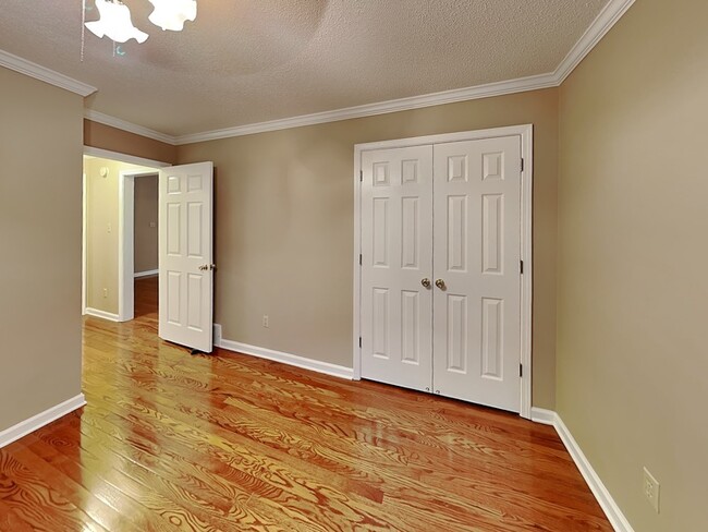 Building Photo - 2966 Woodland Ash Cove