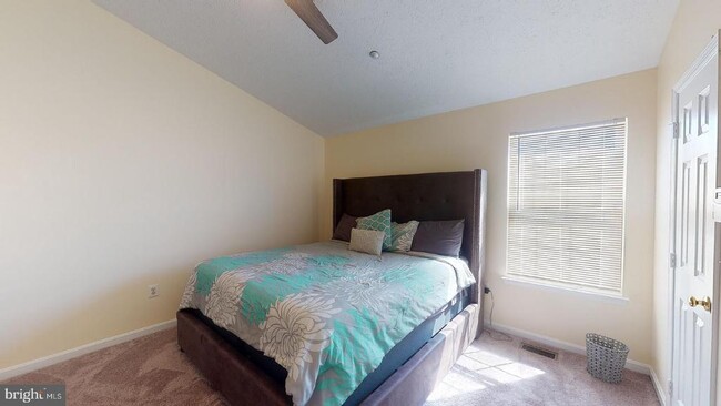 Building Photo - 12021 Calico Woods Dr