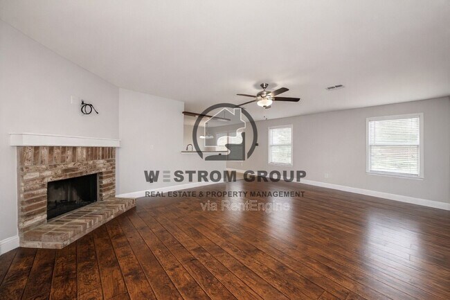 Building Photo - 8732 Polo Dr