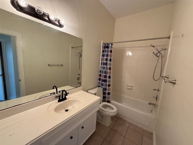 Building Photo - 2906 Castlerock Ct