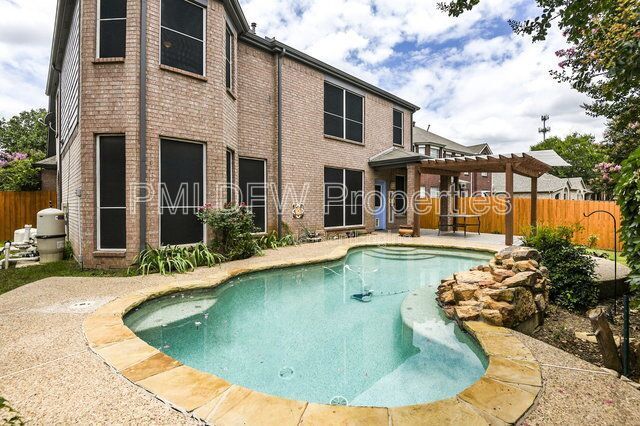 Building Photo - 6721 Hayling Way