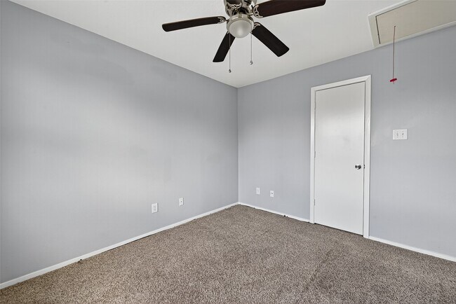 Building Photo - 20721 Patriot Park Ln