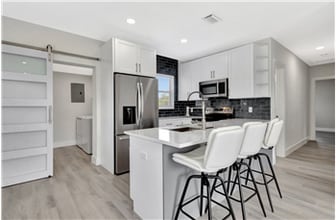 Building Photo - 1335 Lee St