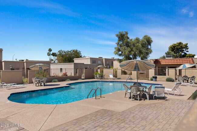 Building Photo - 8348 E Solano Dr