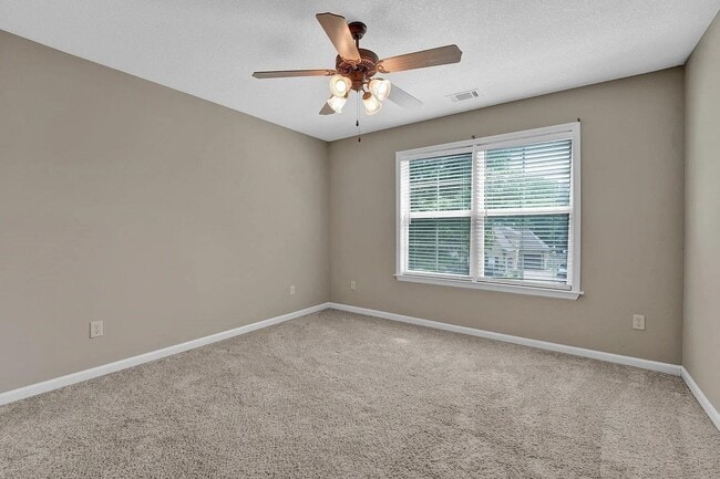 Building Photo - 5967 Carters Bluff Dr