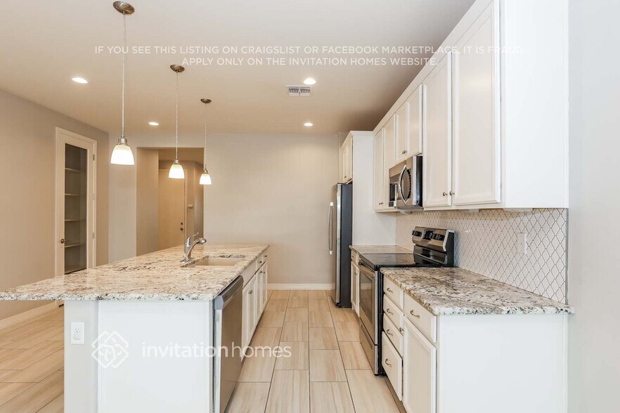 Building Photo - 19638 W Turney Ave