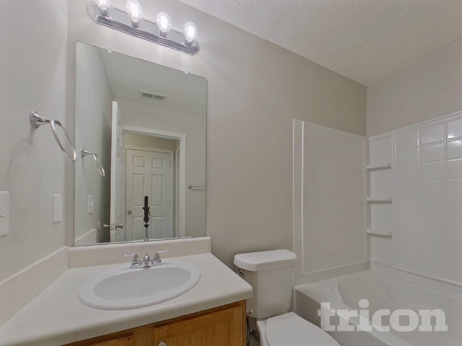 Building Photo - 220 Arbor Creek Dr