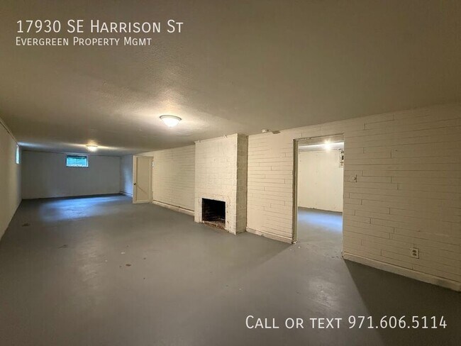Building Photo - 17930 SE Harrison St
