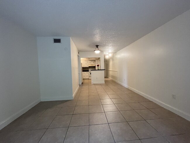 Building Photo - 4354 NW 9th Ave