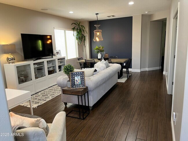 Building Photo - 11411 E Sebring Cir