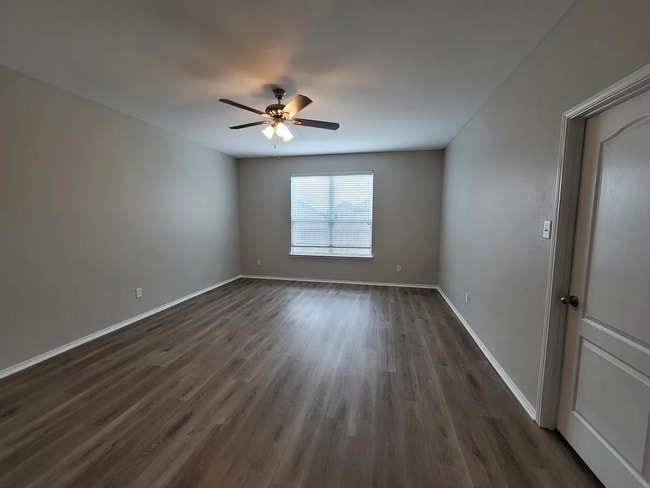 Building Photo - 5-Bed Home with Two Primary Suites & Game Room in Northwest ISD