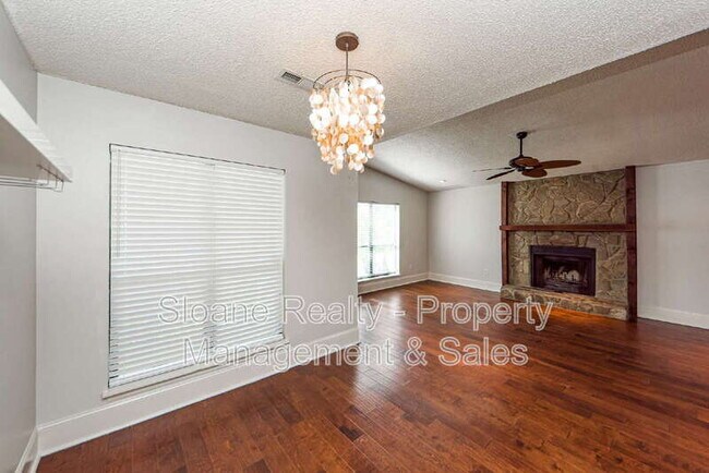 Building Photo - 1326 Battery Stevens Ct