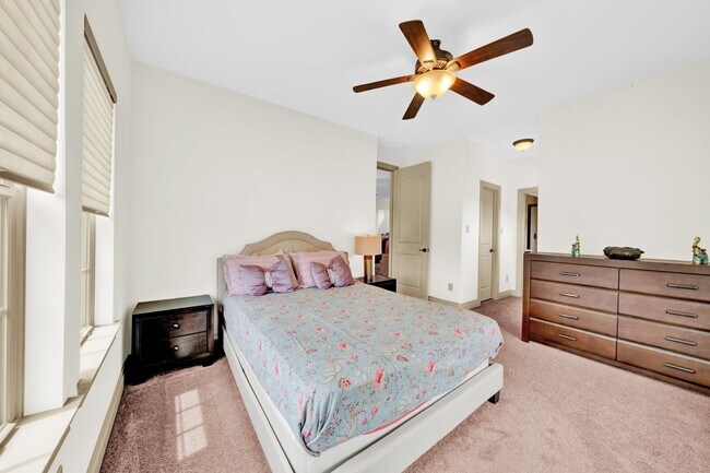 Building Photo - 26006 Carolina Cherry Ct