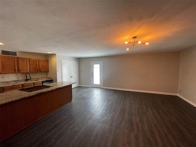 Building Photo - 407 Woodcrest Way