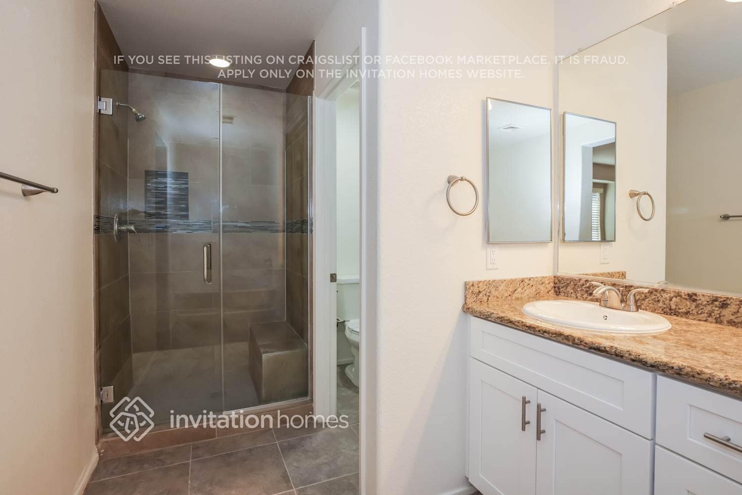 Building Photo - 5816 E Harmony Ave