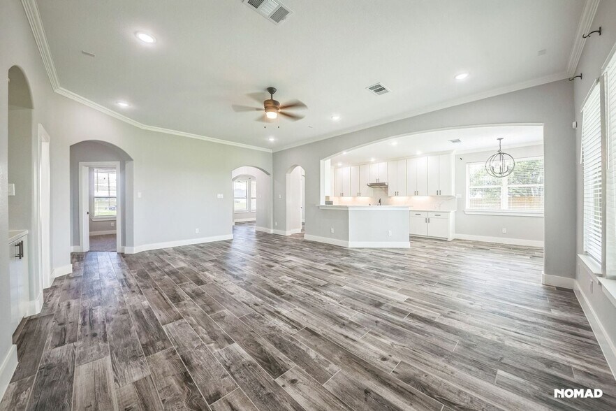 Building Photo - 1420 Palomino Trail