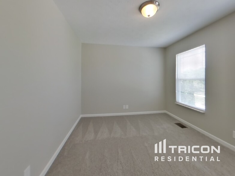 Building Photo - 2137 Erin Ln