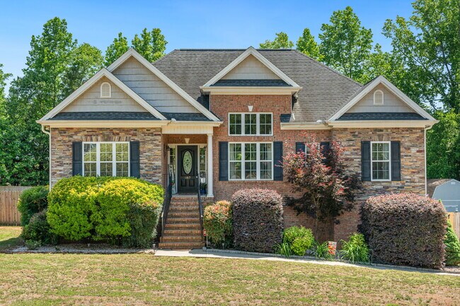 Building Photo - Furnished Pet Friendly Rental in Davie County with Flexible Lease Length!