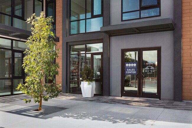 Building Photo - 3578 Rambla Pl