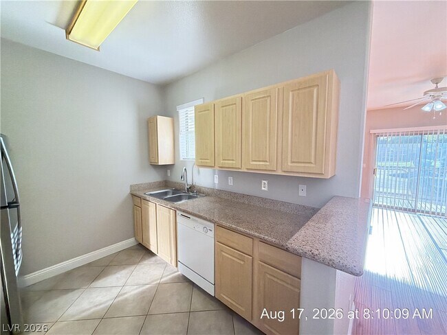 Building Photo - 8000 W Badura Ave