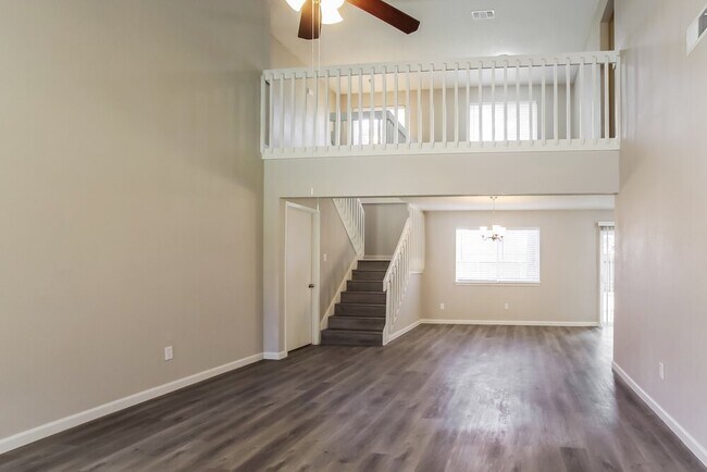 Building Photo - 4310 Shalom Creek Ln