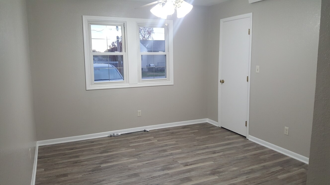 Building Photo - 206 S Bagby St