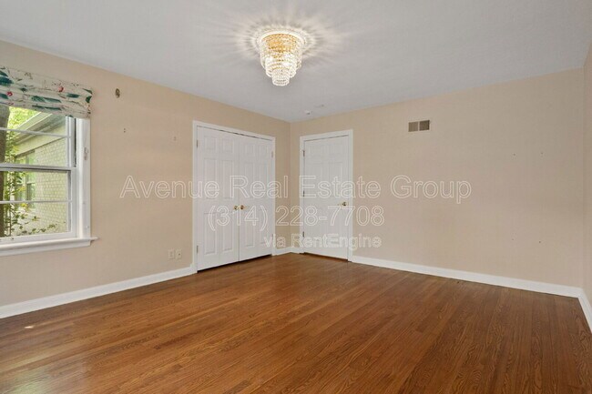 Building Photo - 101 Graybridge Rd