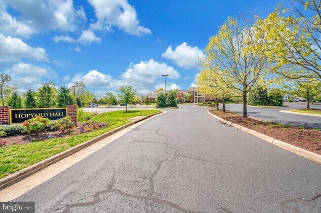 Building Photo - 12062 Rundle Crossing