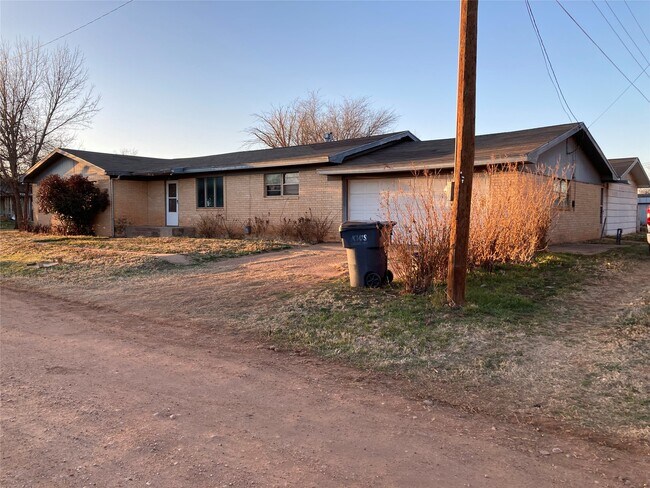 Building Photo - 1320 Moody St