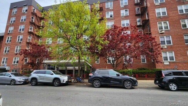 Building Photo - 144-24 37th Ave