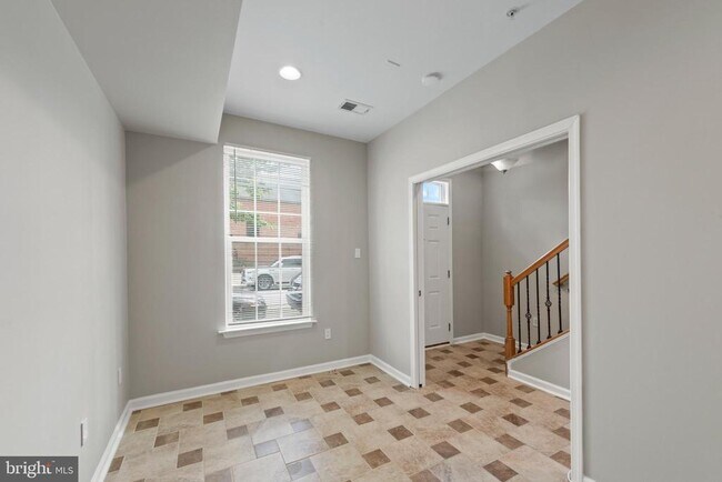Building Photo - 4626 Fait Ave