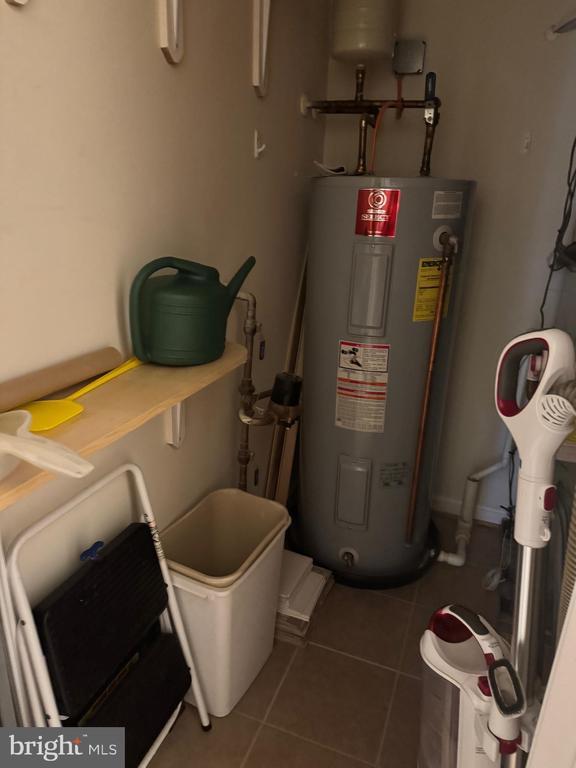 Building Photo - 622 Oyster Bay Pl