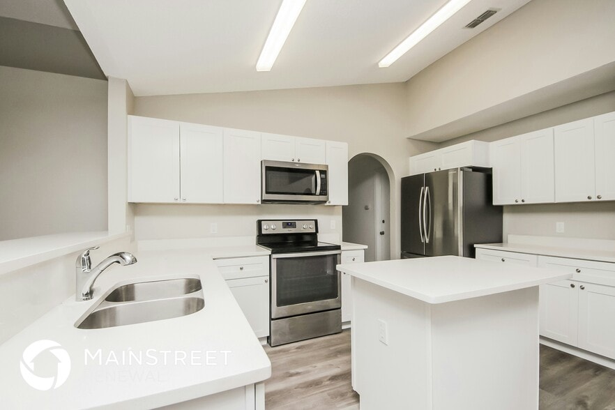 Building Photo - 662 Brockton Dr