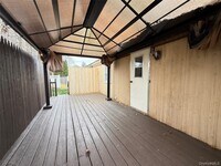 Building Photo - 349 W Main St