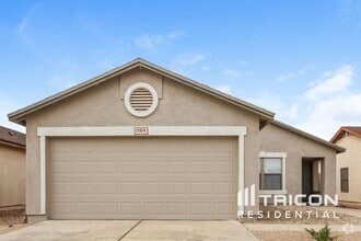 Building Photo - 11514 W Larkspur Rd
