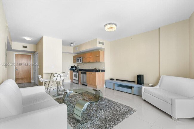 Building Photo - 350 S Miami Ave